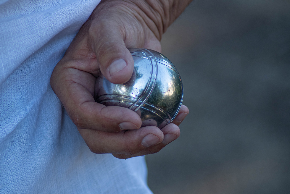 Le petanca, una excusa per juntar-se i passar-ho be al Centre de Majors