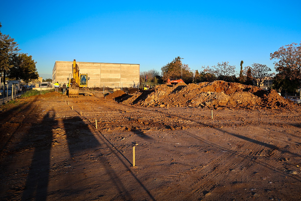 S'inicien les obres de pistes deportives al barri El Molí-Benissaet junt al barranc