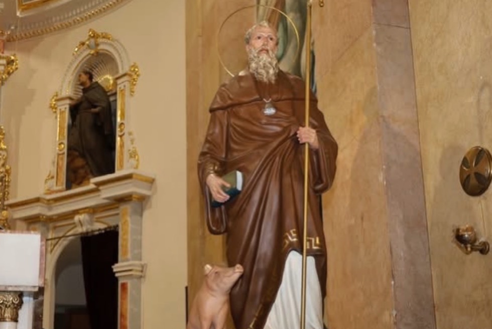 Els festers de Sant Antoni celebran la missa en honor al sant