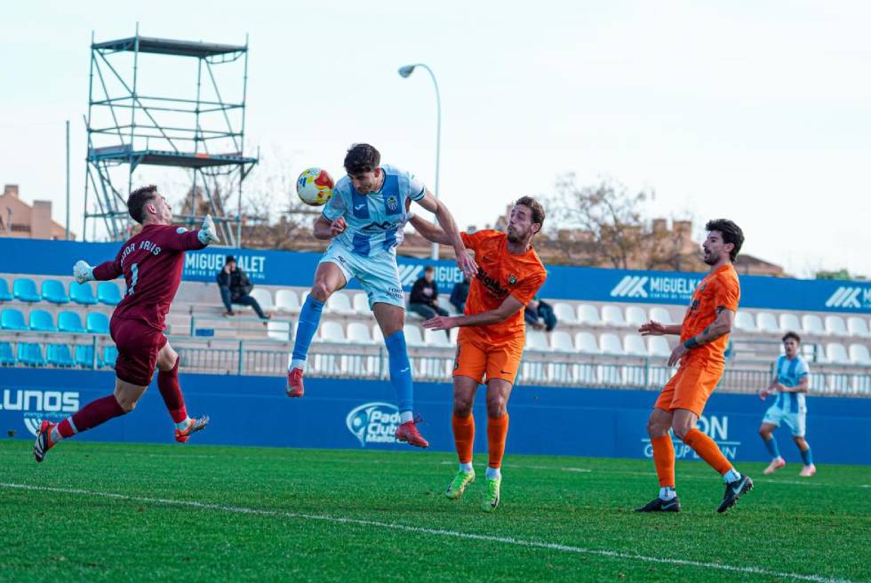El Torrent CF cau golejat a Palma i veu com la permanència s’allunya quasi definitivament