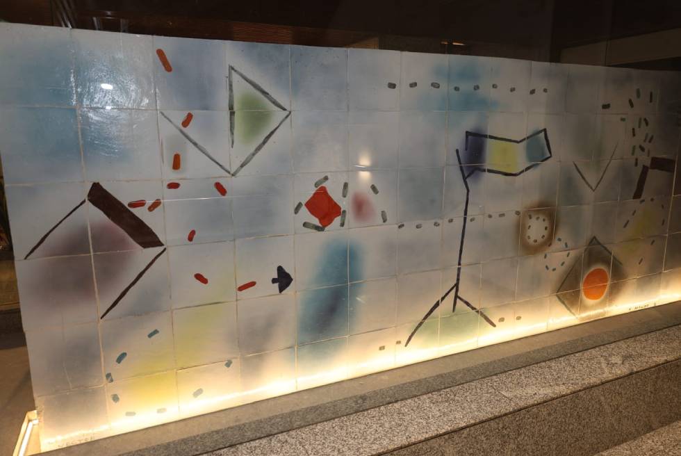 Torrent lamenta la pèrdua del pintor Agustín Navarro Costa i del ceramista Enric Mestre