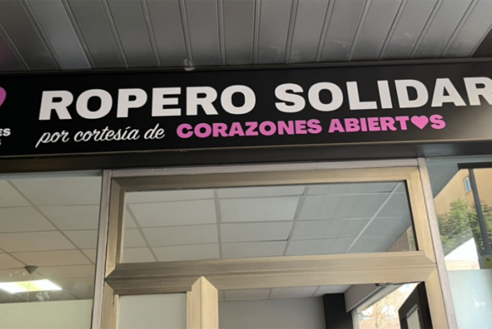 Més de 400 famílies reben roba gràcies a Corazones Abiertos