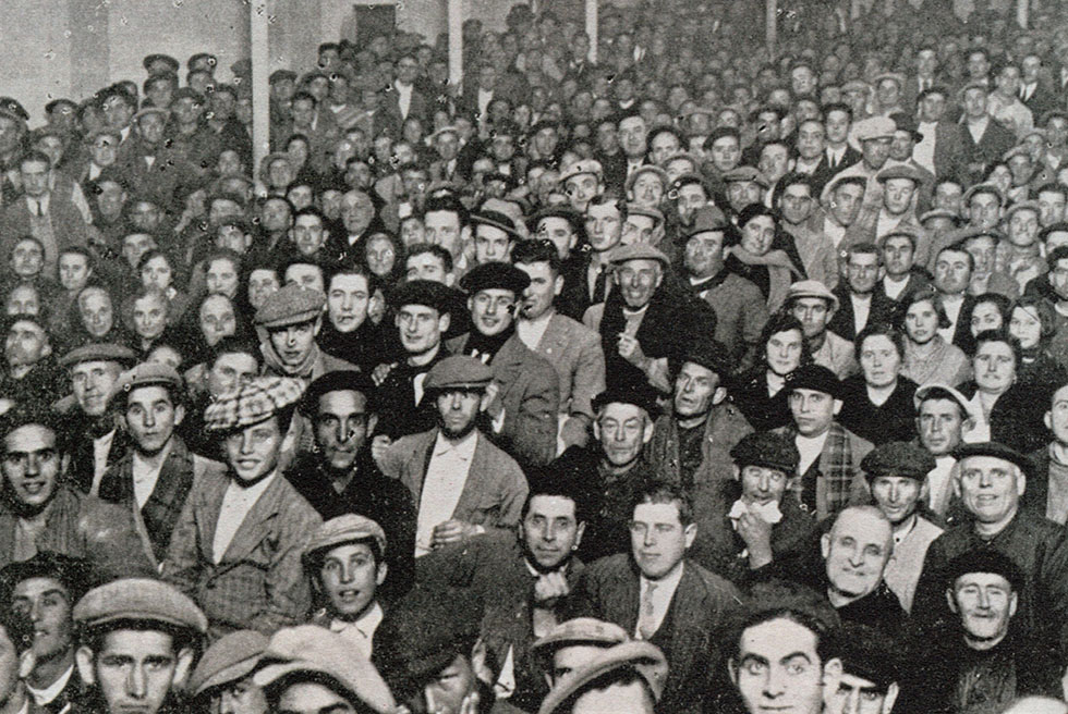 Una assemblea al cine Cervantes