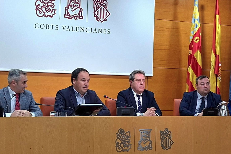 La nova llei educativa recupera les línies en valencià i castellà