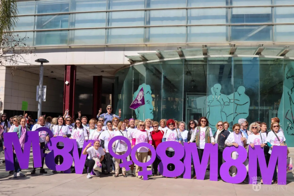 Torrent obri el cap de setmana cultural amb literatura, falles i activitats pel 8M