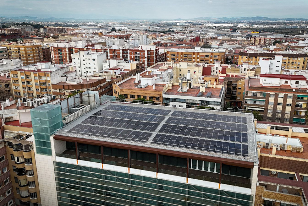 L'Ajuntament instal·la quatre plantes fotovoltaiques