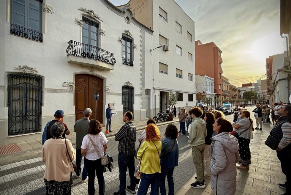 Torrent viatja al passat amb la Ruta Modernista dins de les “Rutes del Temps”