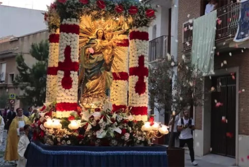 Torrent es prepara per a celebrar les festes en honor a la Verge del Rosari