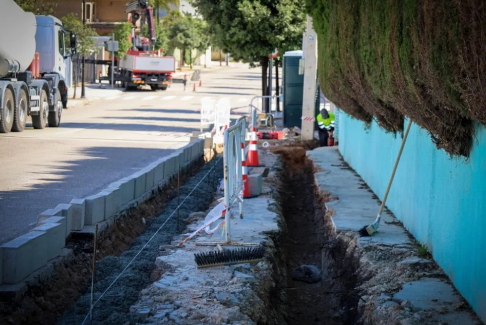 Torrent renovarà més de 1.100 metres quadrats de voreres a El Vedat per a millorar l’accessibilitat