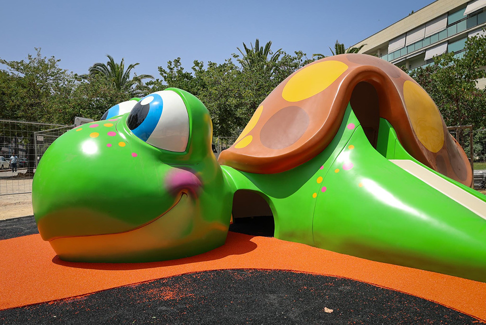 Nou espai infantil en l'Avinguda al Vedat