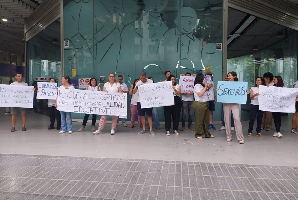 L'escola concertada continua les seues protestes