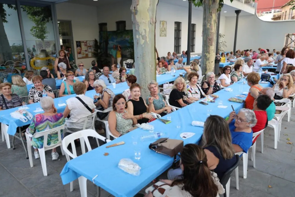 La música i el ball protagonitzen un intens cap de setmana per a les persones majors torrentines