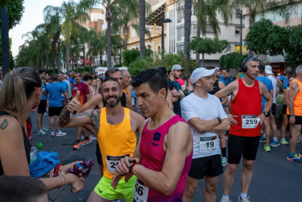La XXXII Llegua Urbana Nocturna ompli els carrers de Torrent
