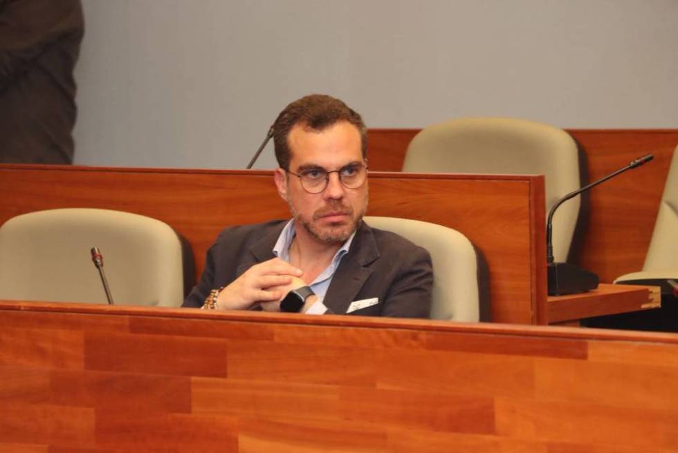 Una moció en el ple de Torrent proposa reprovar al cap de premsa municipal
