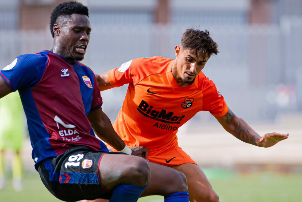 El Torrent CF encaixa la seua primera derrota lliguera de la temporada a Elda (3-1)