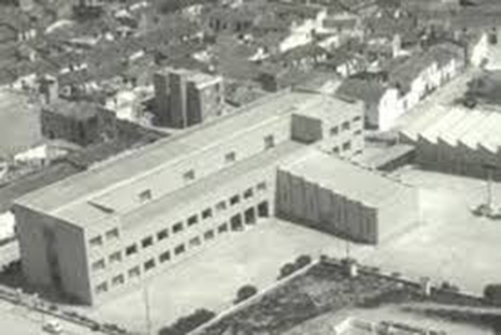 S'obre el primer institut de Torrent