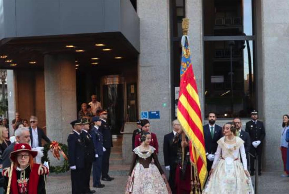 La Senyera tornarà a descendir de l'Ajuntament el Nou d'Octubre