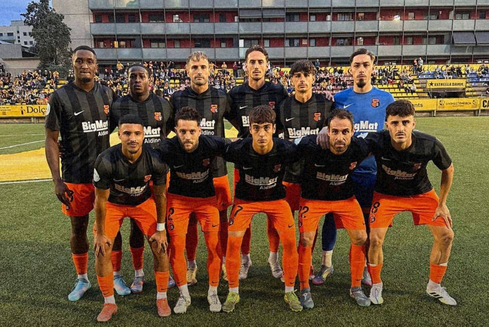 El Torrent CF cau al Narcís Sala (3-2) i s’agafa a la il·lusió copera per revertir la seua tendència