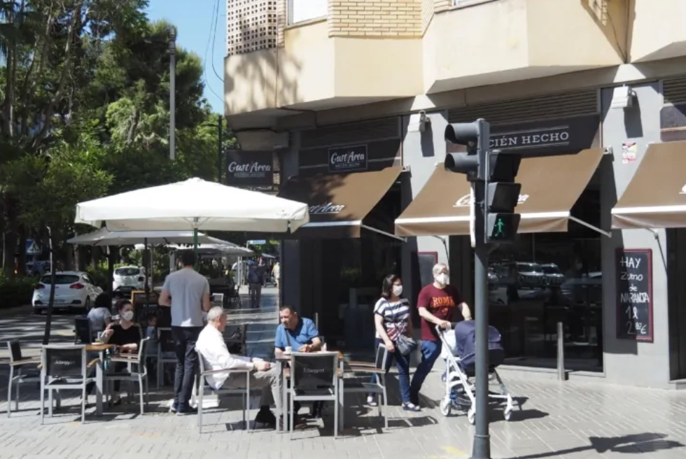 Torrent s'adhereix al Bono Hostaleria 2026 per a bonificar el 50% del consum en la restauració local