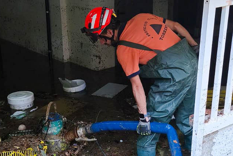 Protecció Civil de Torrent realitza 27 rescats en el pobles afectats per Adam