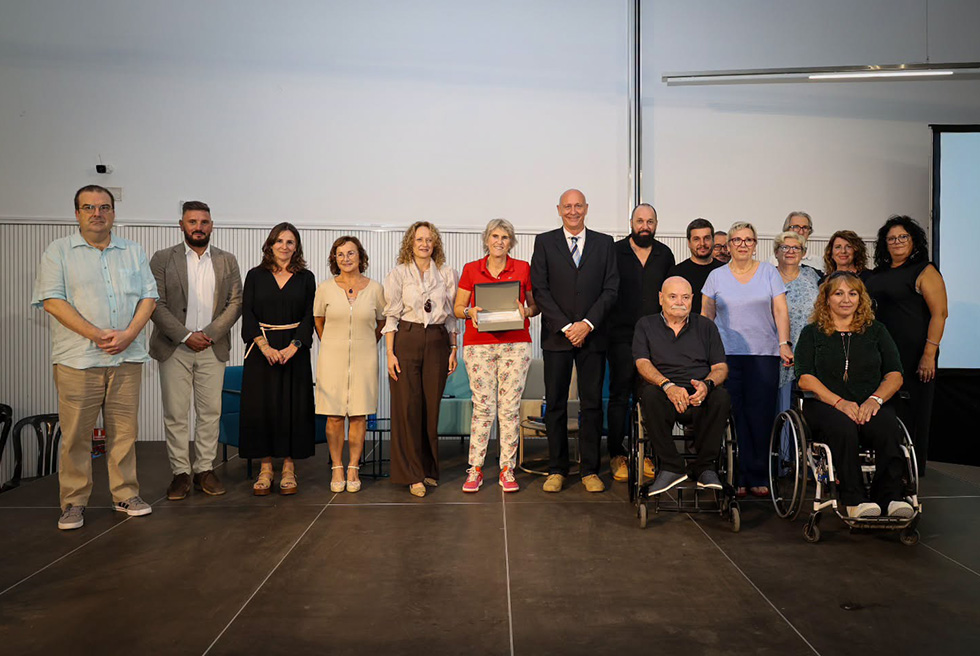La FAC reconeix a Javier Noguera, les víctimes del metre i rendix homenatge a Vicent Alabajos