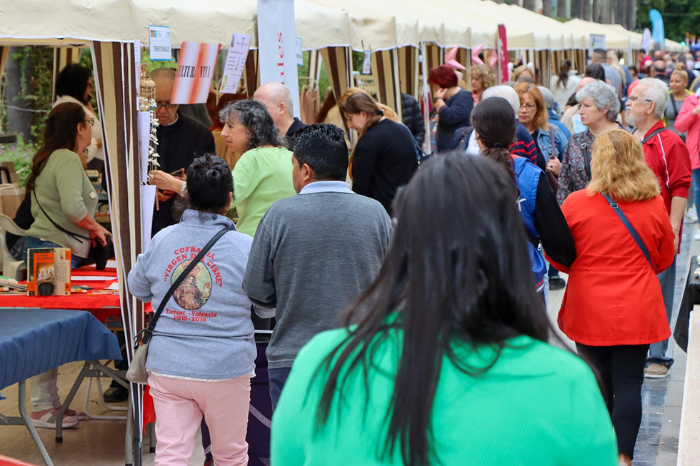 Música, activitats infantils i sortejos per a celebrar el Dia del Comerç Local