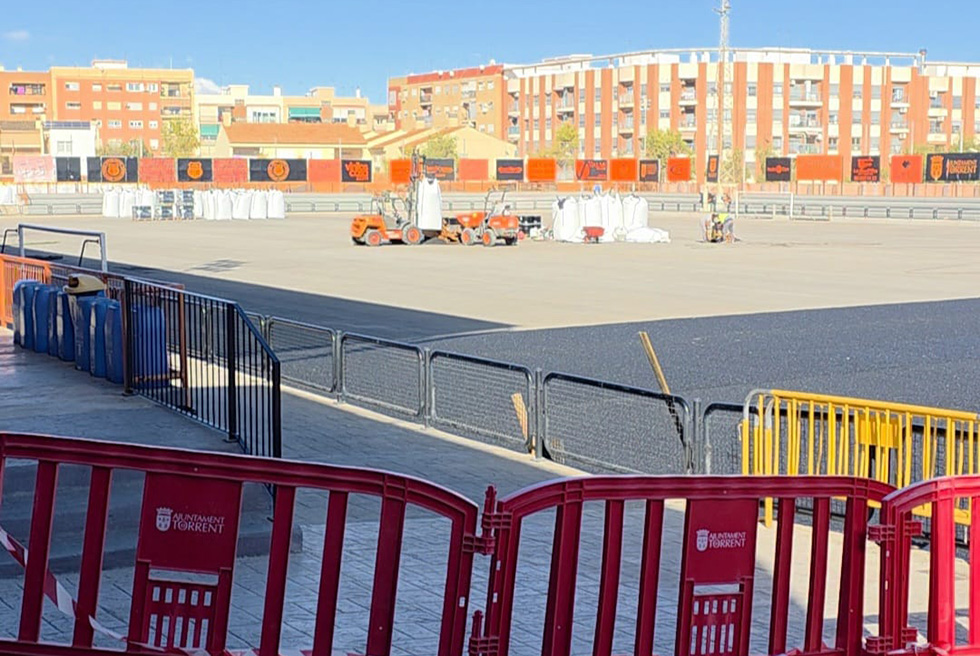El PSOE demana autobusos gratuïts per a traslladar a l'afició del Torrent al Ciutat de València