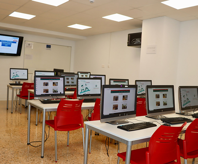 Càritas València obri un centre de formació per a l'Ocupació