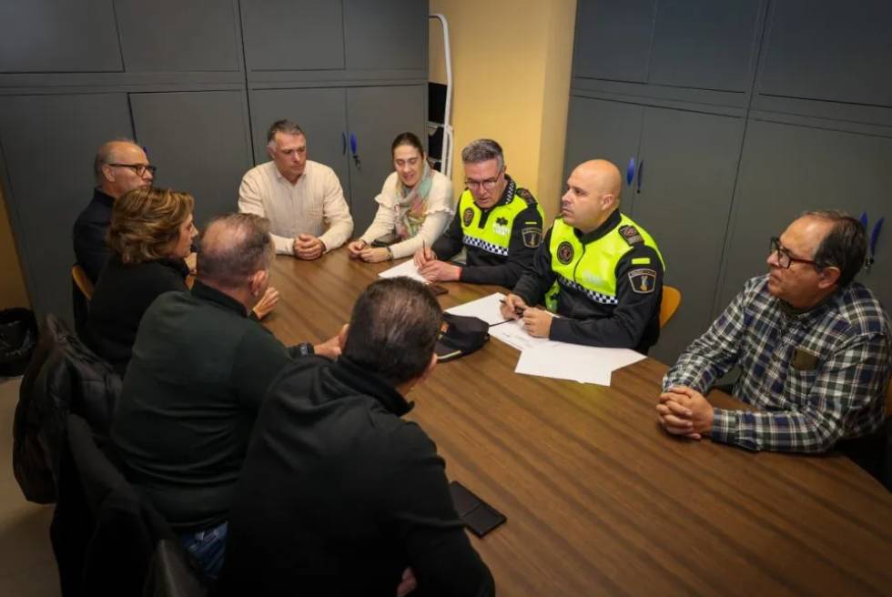 Ajuntament i veïns d’Agost reforcen la coordinació en seguretat als nuclis disseminats de Torrent