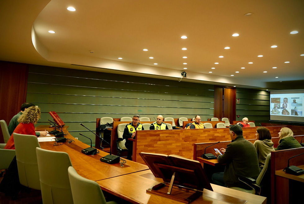 Classes suspeses en Torrent fins les 15:00 per alerta taronja