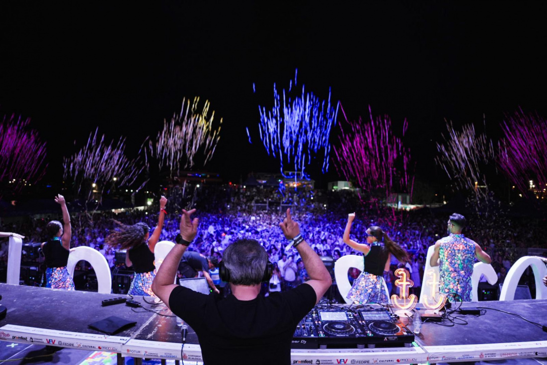 Nit de Cap d’Any a l’aire lliure a la Plaça Unió Musical
